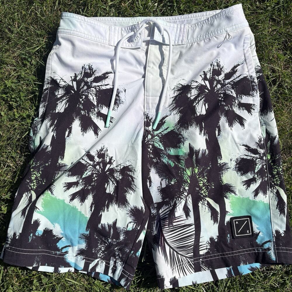 American Eagle Board Shorts Mens XS White Tropical Palm Tree Swim Trunks